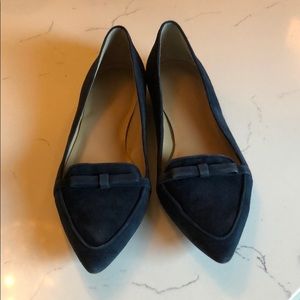 Ann Taylor navy blue suede bow flats